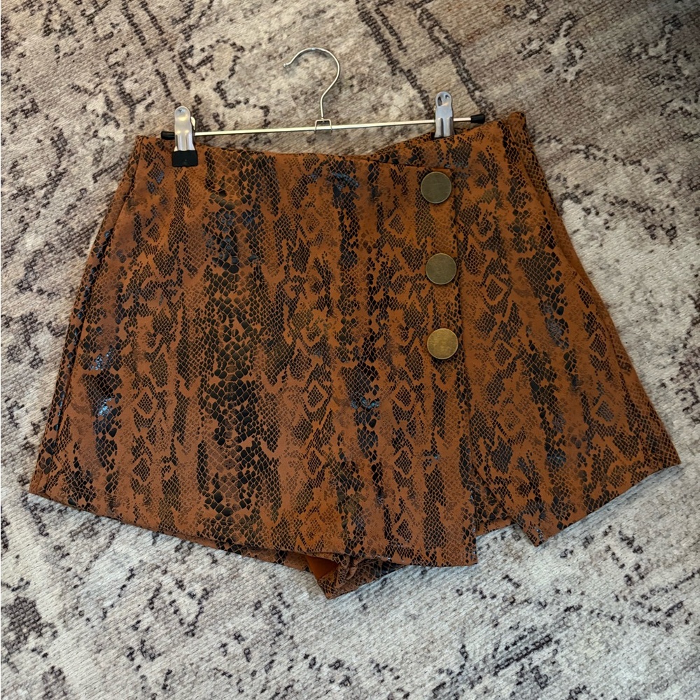Haute Monde skort